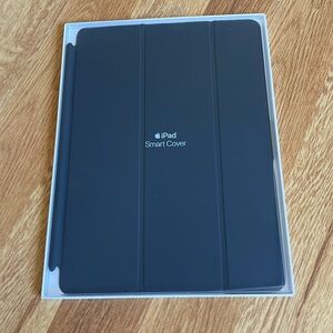 9.7” iPad Smart Cover, charcoal gray